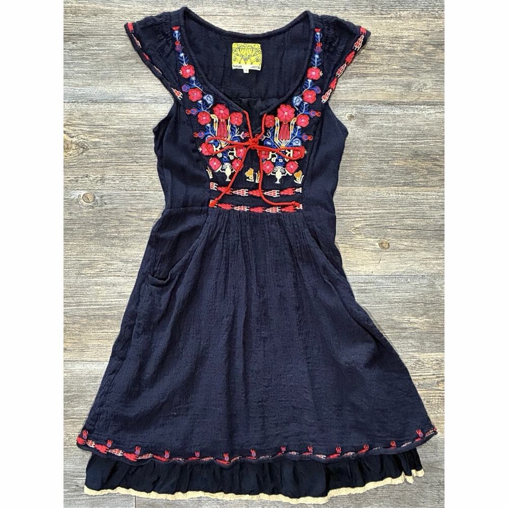 Floreat Manisa Dress Anthropologie Boho Embroidered Peasant Style Pockets SZ 4